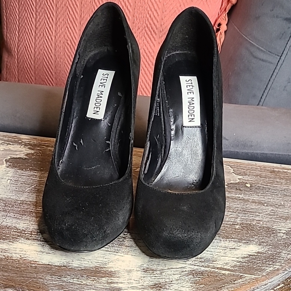 Steve Madden Round Toe Black Heels